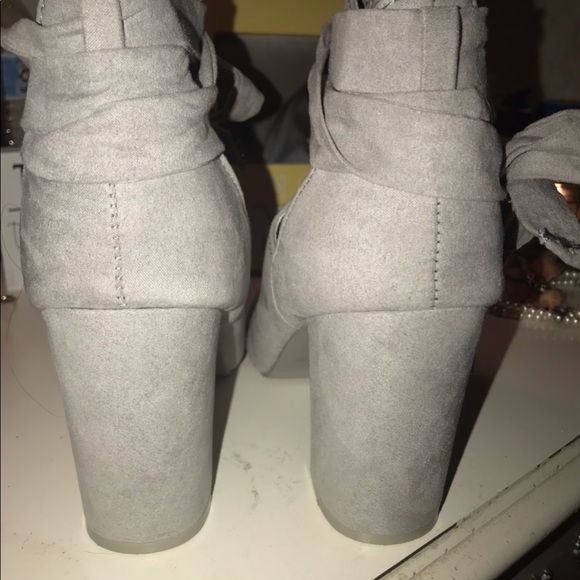 Gray Boots (only worn once) - Picture 6 of 8